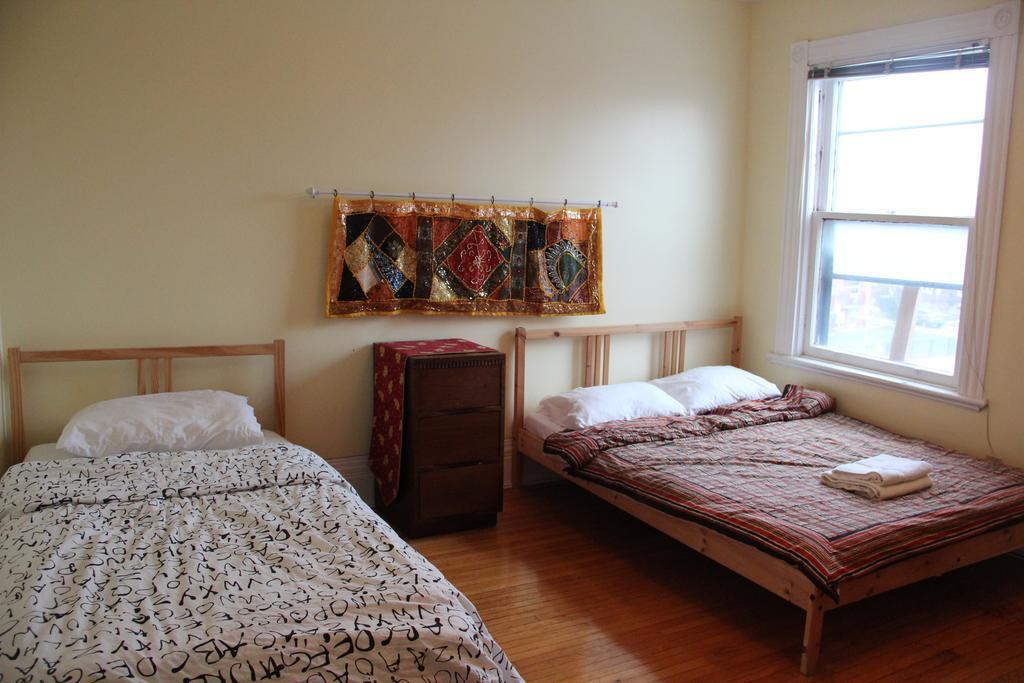 Spadina 11 Guesthouse Toronto Chambre photo